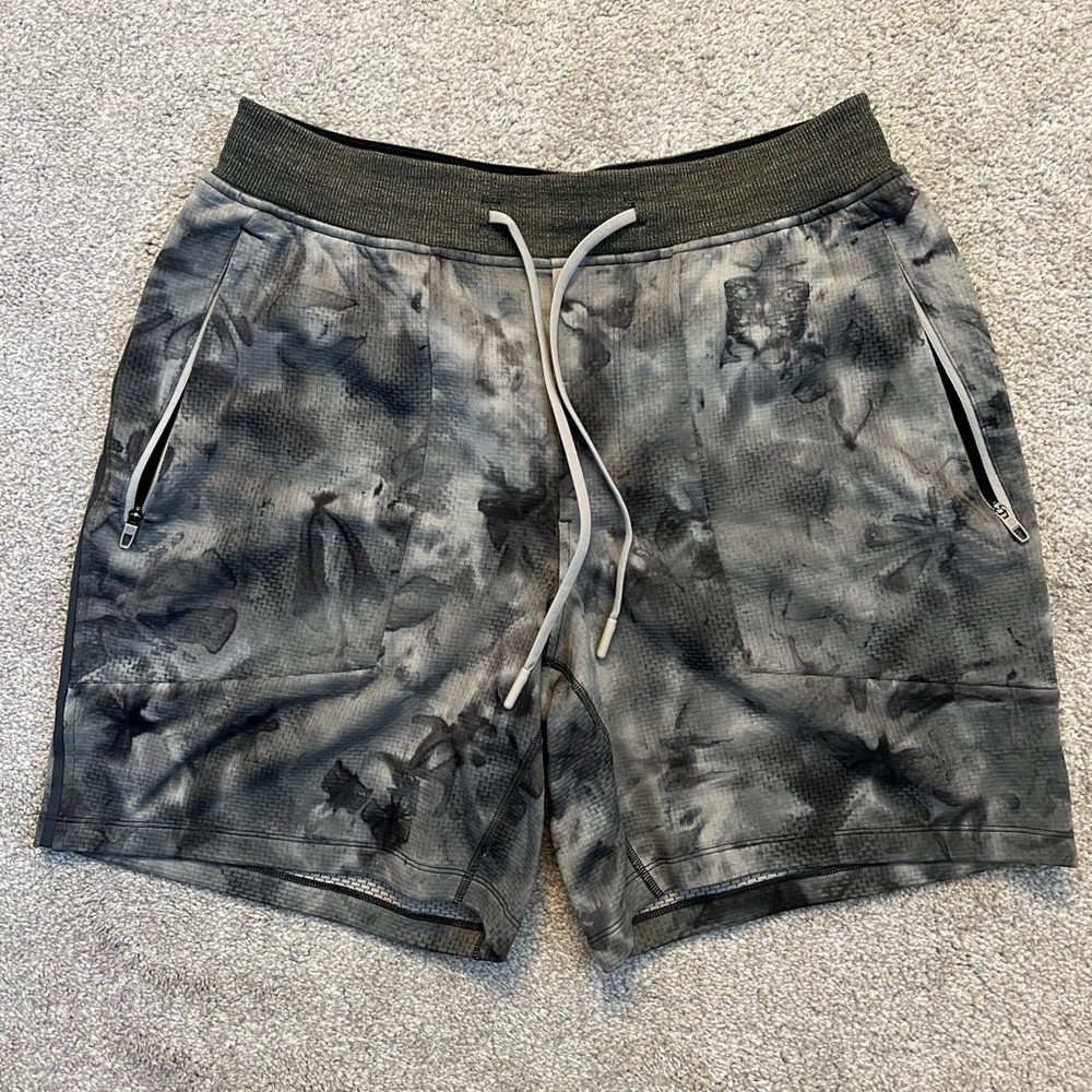 Lululemon Textured Tech Shortd